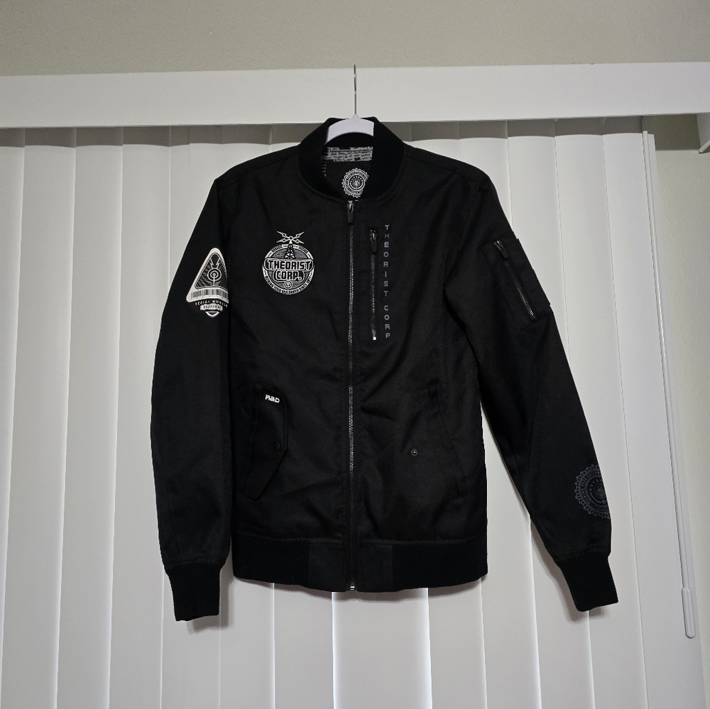 LIMITED EDITION Game Theory Bomber